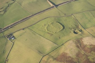 Oblique aerial view of the settlement and quarry, looking WNW.