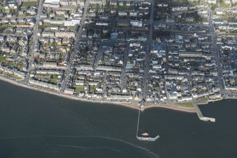 Oblique aerial view of Broughty Ferry , Broughty Ferry Harbour and Fisher Street Quay and Pier, looking NNE.