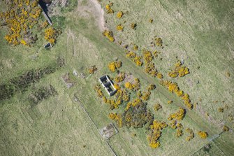 Oblique aerial view of North Sutor Coastal Battery, looking NW.