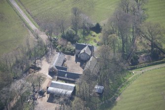 Oblique aerial view of Wester Kittochside Farm, looking SSE.