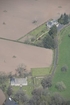 Oblique aerial view of Stair Parish Church and Stair House, looking NNW.