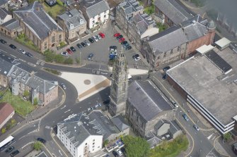 Oblique aerial view of St George's North Church and George Square Congregational Church, looking NNE.
