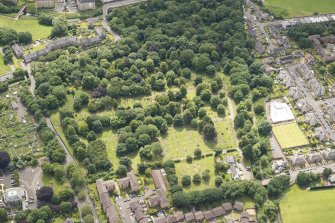 Oblique aerial view of Warriston Cemetery Extension, looking S.