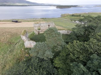 Oblique aerial view of Skelbo Castle looking NNE.