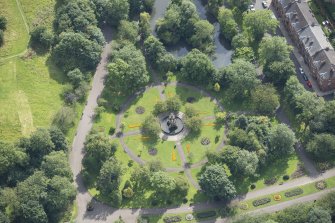 Oblique aerial view of Alexandra Park Fountain, looking SE.