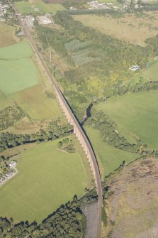 Oblique aerial view of Nairn Viaduct, looking N.