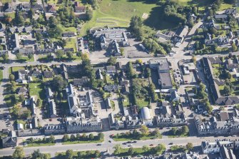 Oblique aerial view of Grantown on Spey High Street, looking SE.