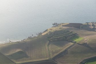 Oblique aerial view of Kincraig coastal gun battery and military camp, looking SSW.
