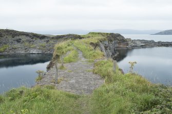 Causeway between Creag Na H-Uamha Quarry (NM71NW 114) and Creag Nam Duin Quarry (NM71NW 115), general view from south east