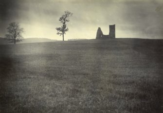Distant view of Horsburgh Castle