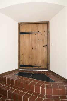 Ground floor. Hall. Detail of door.