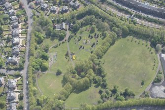 Oblique aerial view of Maxwell Park, looking SE.