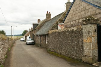 Side view of 18th century thatched cottage; St John's Cottage , 11 Bow Road, Auchtermuchty.