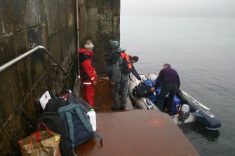 Departing from the quay