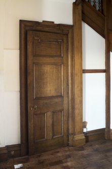 Ground floor. Hall. Detail of door.
