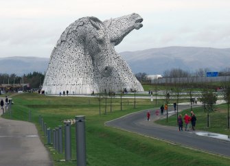 General view of the Kelpies from the south.