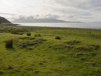 Laig, Eigg. View of square cairns 193 and 194 looking NW.