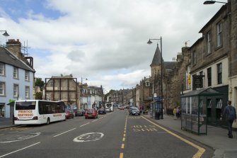 Linlithgow. General view of high street from west.