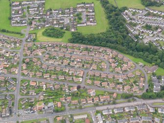 General oblique aerial view of Forthview and Grahams Crescent, and Hillcrest and Brewlands Areas of Townscape Character, Bo'ness, taken from N.
