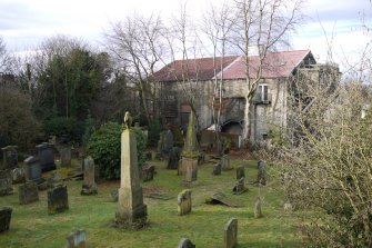 View from south-east showing Churchyard, Church Wynd, Bo'ness.