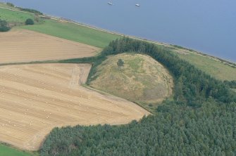 Aerial view of Ormond Castle, Black Isle, oblique view, looking ESE.