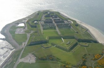 Oblique aerial view, looking WNW over Fort George.