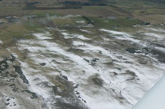 General oblique aerial view of Heights of Brae and its croftlands near Dingwall, Ross-shire, looking SSW.