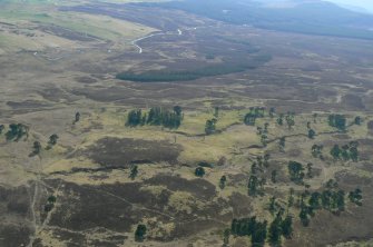 General oblique aerial view of Upper Strath Sgitheach north of Dingwall, Easter Ross, looking SW.