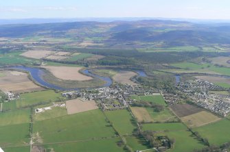 General oblique aerial view of Beauly, looking SE.