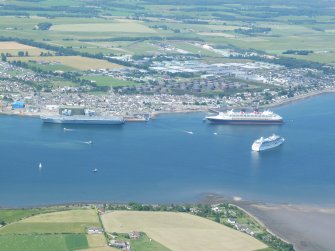 Oblique aerial view of Newhall Point area of Balblair, with Invergordon beyond, looking N.