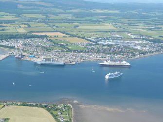 Oblique aerial view of Invergordon, looking N.