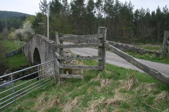 Dalchully bridge, view from NNW