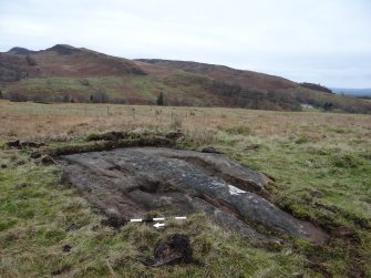 Digital photograph of panel to east, from Scotland's Rock Art Project, Nether Glenny 21, Stirling
