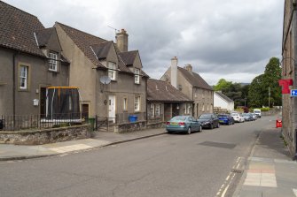 View from south-east showing Nos 1-10 Kirk Wynd, Clackmannan