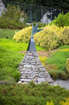 Heather Garden sculpture cairn, 'Reason'.