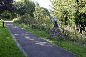 Riverside Walk with 'Leaf' sculpture by David Wilson.