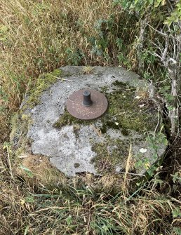 Detail of spigot mortar mounting