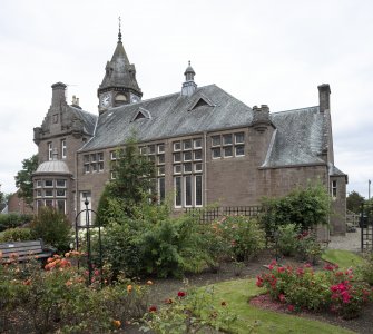 Inglis Memorial Hall.  View from south east.