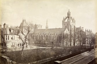 Aberdeen, King's College.
Page 21/v/1 General view of King's College including Chapel.
Titled: 'Aberdeen University - looking South'