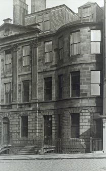 Front view of 39 North Castle Street Edinburgh