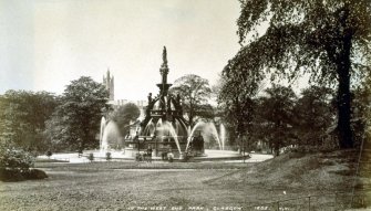 Stewart Memorial Fountain in Kelvingrove Park