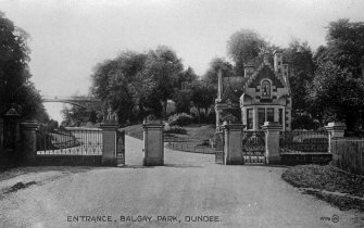 Entrance to Balgay Park, Dundee