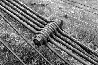 Detail of linkage unit and suspension cables