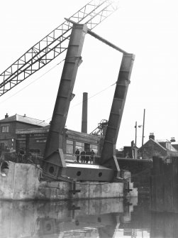 Scanned photograph
Twechar opening bridge, main and trunnion girders