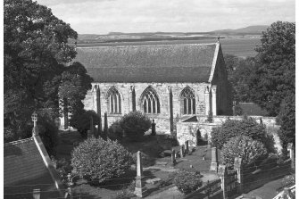 St. Duthus's Collegiate Church, Castle Brae.
View from South East including graveyard.