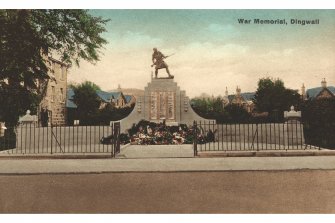 War Memorial, High Street.
General view (postcard)  
