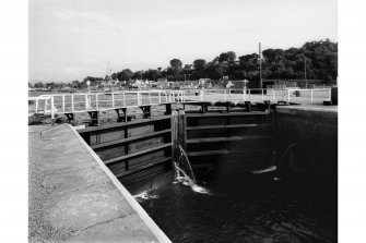 Clachnaharry Sea Lock
View of entrance locks from West.