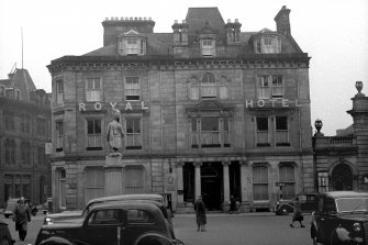 Royal Hotel, 15 Academy Street.
View of entrance onto Station Square.
