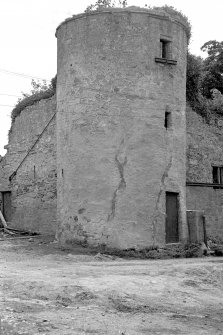 Cadboll Castle.
General view of part of farm buildings.