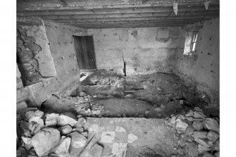 Foulis Castle.
Interior-view of excavated drainage system adjacent to North West external wall.